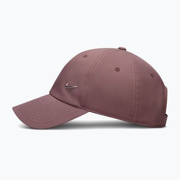 Шапка с козирка Nike Dri-Fit Club Unstructured Metal Swoosh tattoo/metallic silver