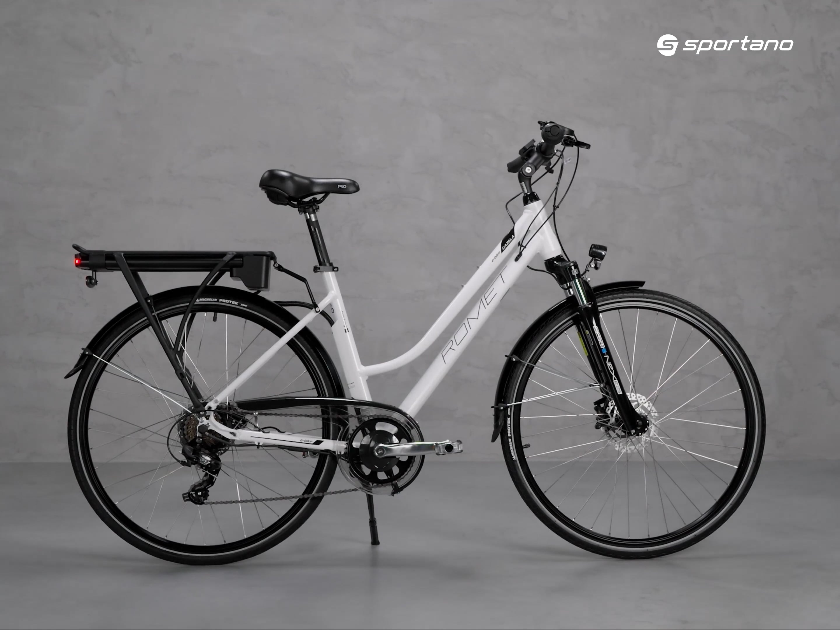 Дамски електрически велосипед Romet Gazela RM 1 бяло и черно R22B-ELE-28-20-P-672