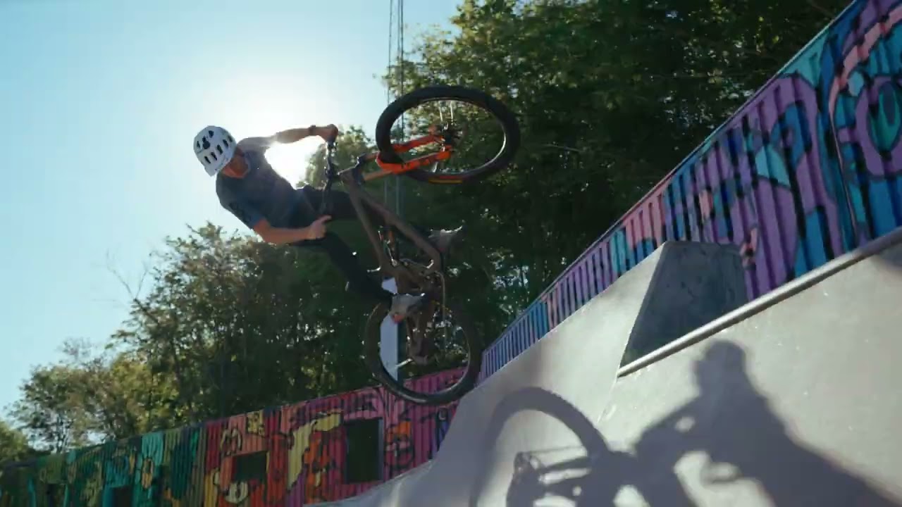 Носач за велосипеди с кука Thule EasyFold 3 2Bike черен