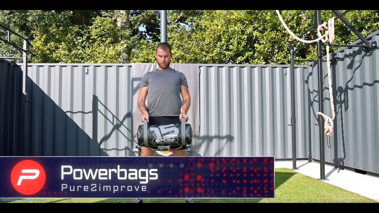 20-килограмова тренировъчна чанта Pure2Improve Power Bag черно-зелена P2I202250